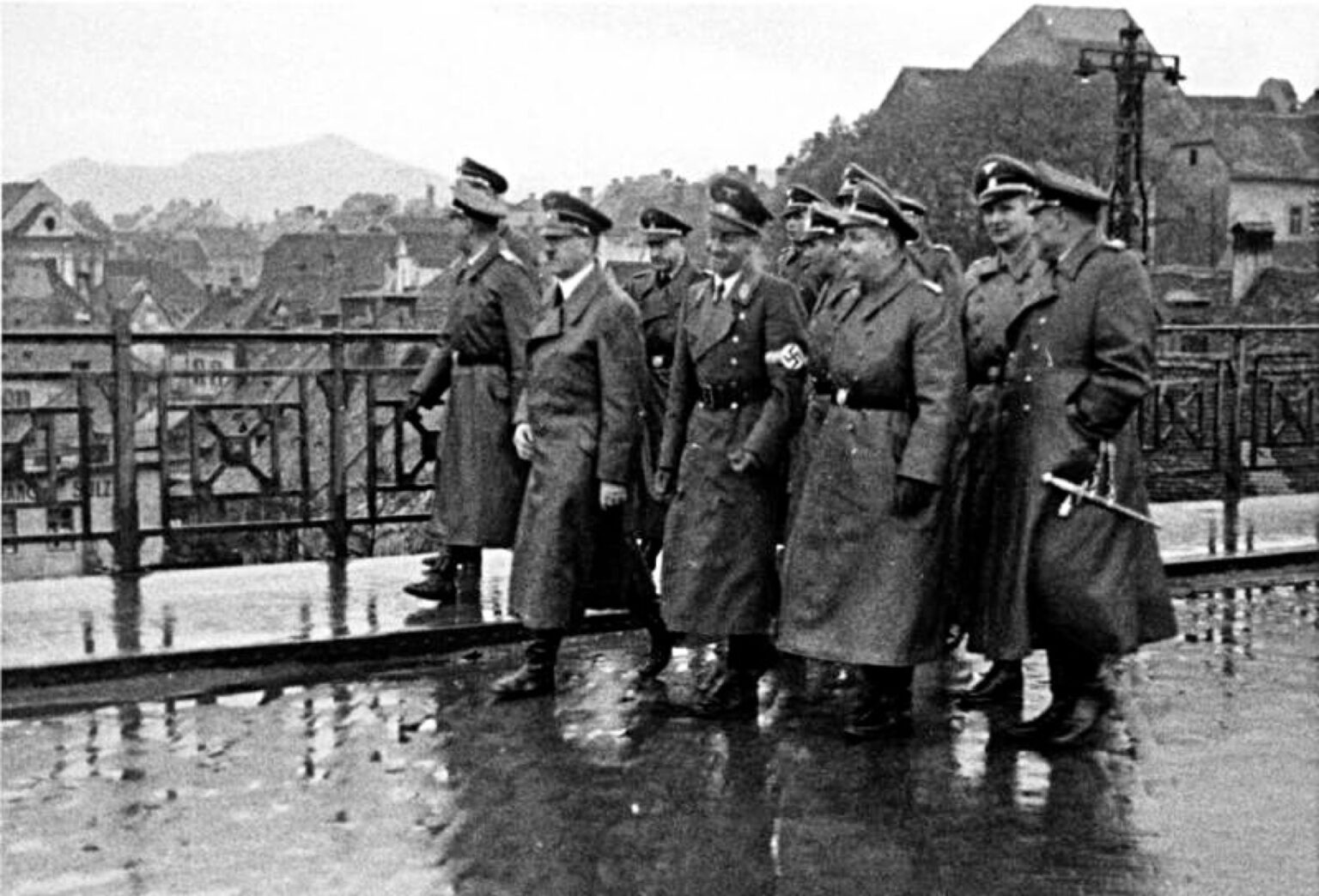 Hitler in Maribor city. License: CC BY-SA 3.0 DE, author: Unknown